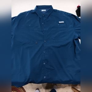 Columbia OMNI-SHADE button down shirt